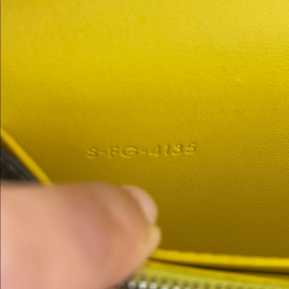 Celine Wallet - Picture 8 of 8